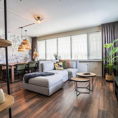 The Lion King - 6 Person Linked Apartment With Roof Terrace Groningen Bagian luar foto