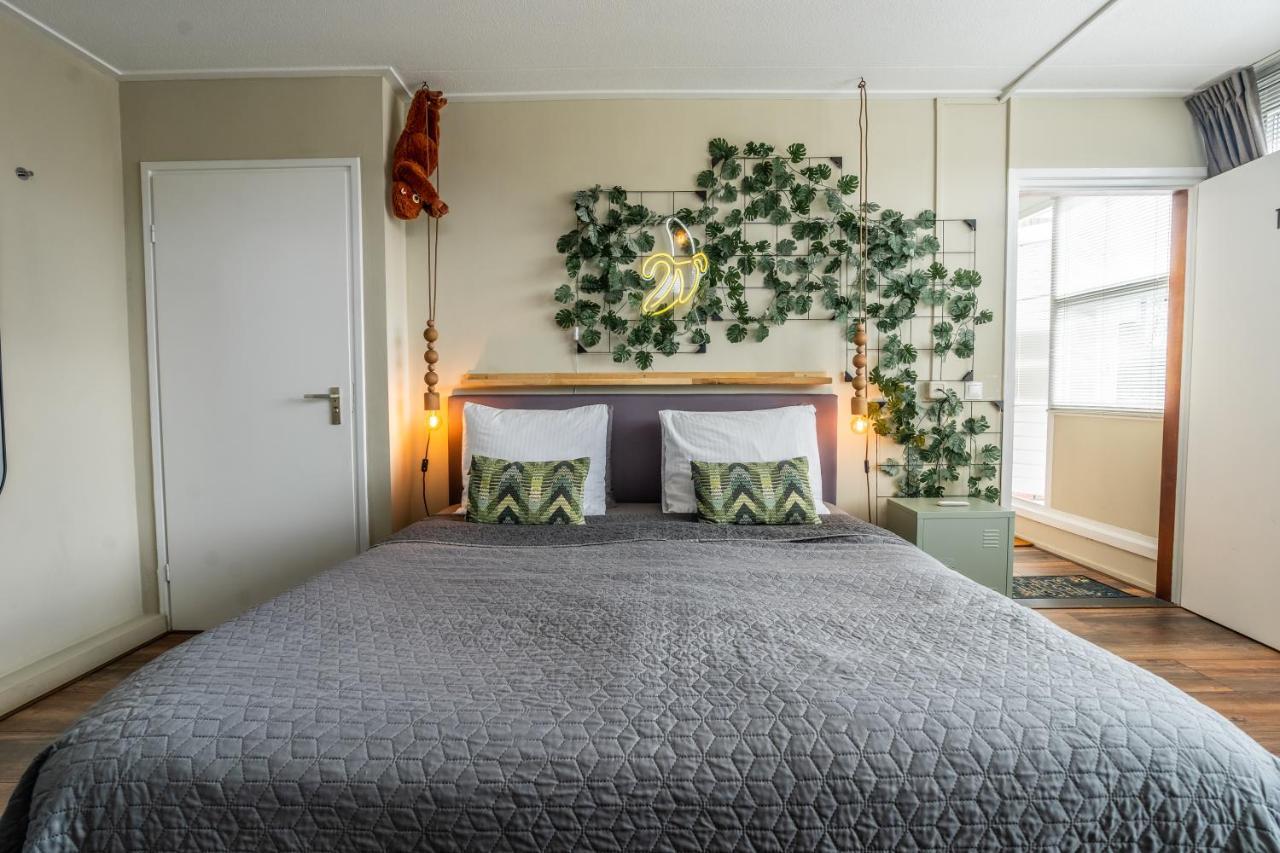 The Lion King - 6 Person Linked Apartment With Roof Terrace Groningen Bagian luar foto