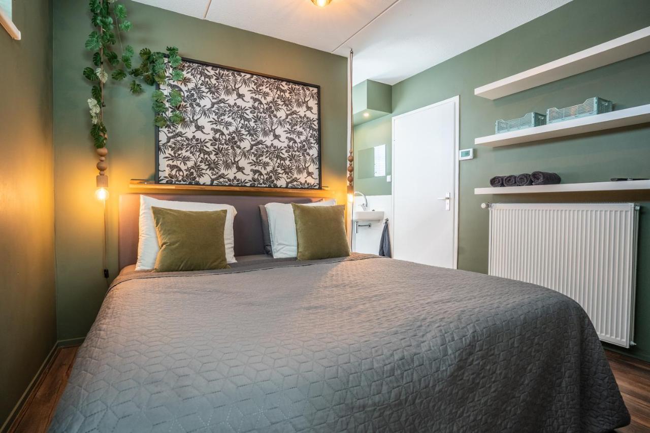 The Lion King - 6 Person Linked Apartment With Roof Terrace Groningen Bagian luar foto